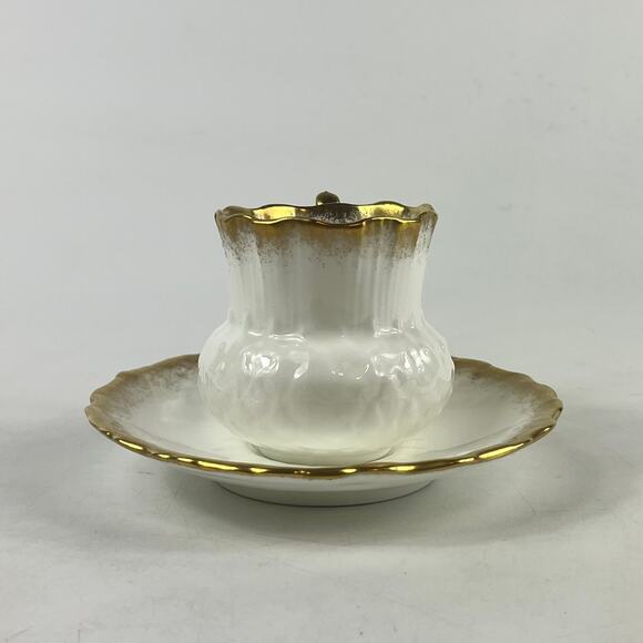 Hammersley Bone China Teacup & Saucer Set White Embossed Heavy Gold Trim England - Picture 3 of 13